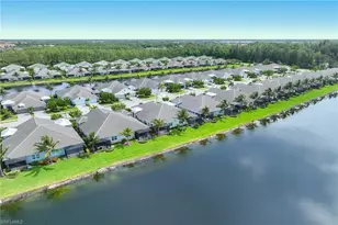 2303 Marquesa Cir, Naples, FL 34112 - Photo 32