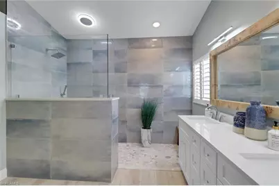 9040 Old Hickory Cir, Fort Myers, FL 33912 - Photo 4