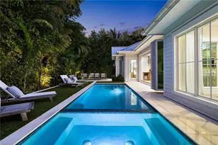 1040 2nd St S, Naples, FL 34102 - Photo 38