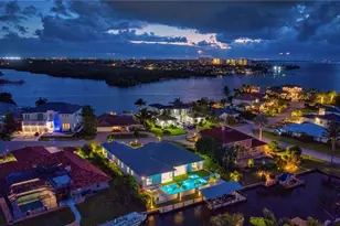 813 Cal Cove Dr, Fort Myers, FL 33919 - Photo 2