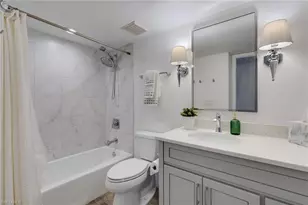 11118 Gulf Shore Dr, Naples, FL 34108 - Photo 18