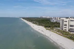 11118 Gulf Shore Dr, Naples, FL 34108 - Photo 30