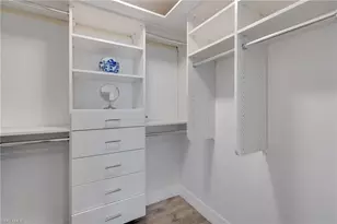 11118 Gulf Shore Dr, Naples, FL 34108 - Photo 20