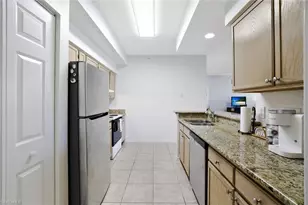 4610 St Croix Ln, Naples, FL 34109 - Photo 6