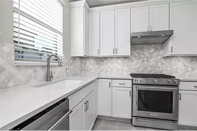 20083 Kingmont Dr, Estero, FL 33928 - Photo 16