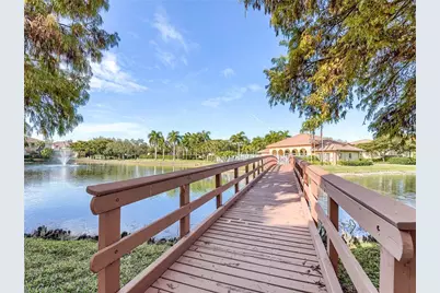 15433 Bellamar Cir #1025, Fort Myers, FL 33908 - Photo 18