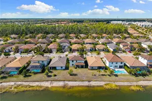 9258 Shadow Oak Ln, Naples, FL 34120 - Photo 46