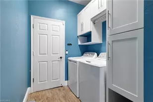 327 Burnt Pine Dr, Naples, FL 34119 - Photo 32