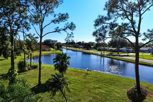 2031 Pine Isle Ln, Naples, FL 34112 - Photo 4