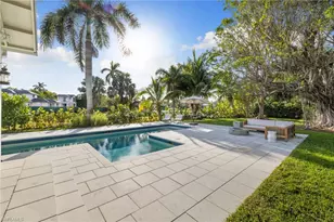 572 7th Ave N, Naples, FL 34102 - Photo 22