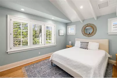 572 7th Ave N, Naples, FL 34102 - Photo 14