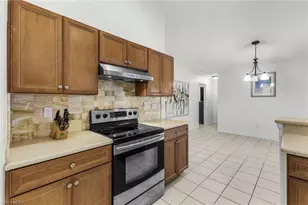 3327 SW 26th Ave, Cape Coral, FL 33914 - Photo 14