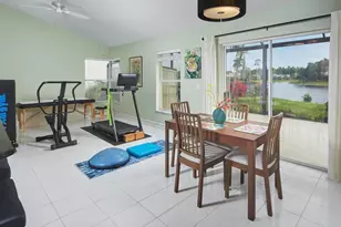 2126 E Crown Point, Naples, FL 34112 - Photo 10