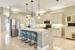 3917 Glacier Ct, Naples, FL 34119 - Photo 8