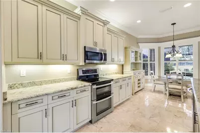 3917 Glacier Ct, Naples, FL 34119 - Photo 10