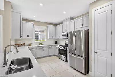 15215 Tolmino St, Naples, FL 34114 - Photo 10