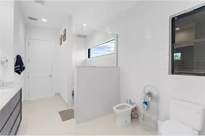 1817 SW 11th Ter, Cape Coral, FL 33991 - Photo 18