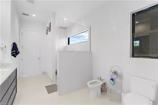 1817 SW 11th Terrace, Cape Coral, FL 33991 - Photo 18