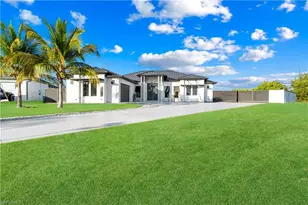 1817 SW 11th Terrace, Cape Coral, FL 33991 - Photo 32