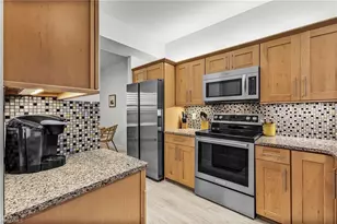 401 Bayfront Pl, Naples, FL 34102 - Photo 6