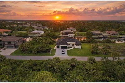 15048 Hennipen Cir E, Port Charlotte, FL 33981 - Photo 10