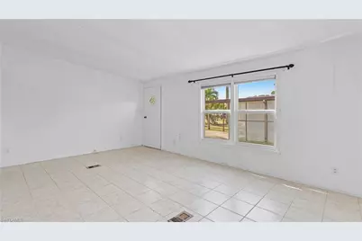 [Address not provided], Naples, FL 34114 - Photo 4