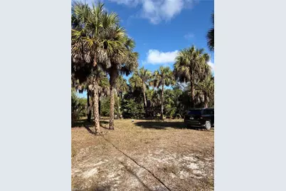 2185 Markley Ave, Naples, FL 34117 - Photo 4