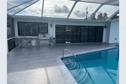 5313 Bayview Ct, Cape Coral, FL 33904 - Photo 2