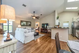 579 Raven Way, Naples, FL 34110 - Photo 2