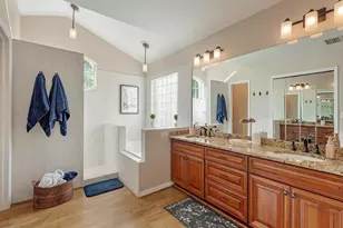 579 Raven Way, Naples, FL 34110 - Photo 10