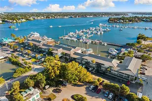 900 Broad Ave S, Naples, FL 34102 - Photo 1