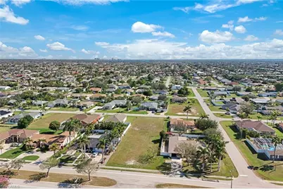 1813 Academy Blvd, Cape Coral, FL 33990 - Photo 4