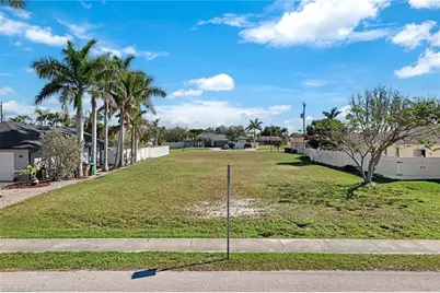 1813 Academy Blvd, Cape Coral, FL 33990 - Photo 2