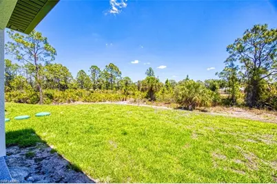 817/819 Eisenhower Blvd, Lehigh Acres, FL 33974 - Photo 24