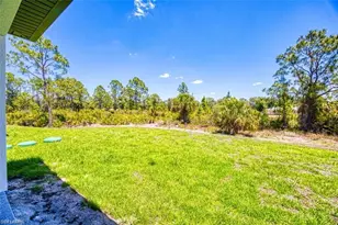 817 Eisenhower Blvd, Lehigh Acres, FL 33974 - Photo 24