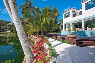 2375 Lantern Ln, Naples, FL 34102 - Photo 16