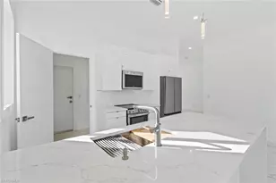 535 Manhattan St E, Lehigh Acres, FL 33974 - Photo 6