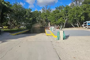 30 Pearl Dr, Naples, FL 34114 - Photo 28