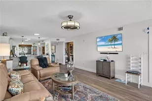 3665 Amberly Cir, Naples, FL 34112 - Photo 10