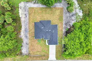 823 Hoosier St E, Lehigh Acres, FL 33974 - Photo 4