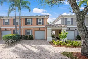 5417 Cove Cir, Naples, FL 34119 - Photo 1