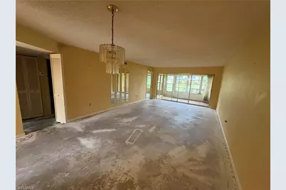 325 Charlemagne #101A, Naples, FL 34112 - Photo 4