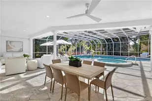 129 Edgemere Way S, Naples, FL 34105 - Photo 40