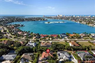 560 Inlet Dr, Marco Island, FL 34145 - Photo 2