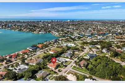 560 Inlet Dr, Marco Island, FL 34145 - Photo 28