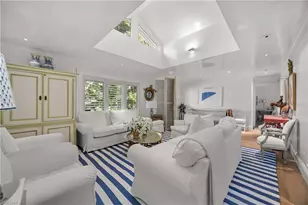 295 6th St N, Naples, FL 34102 - Photo 4