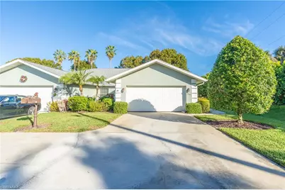 1704 Royal Cir #602, Naples, FL 34112 - Photo 4