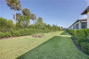2048 Yellowfin Cir, Naples, FL 34114 - Photo 26