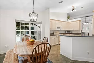 5908 3 Iron Dr, Naples, FL 34110 - Photo 20