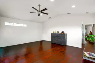 5908 3 Iron Dr, Naples, FL 34110 - Photo 10